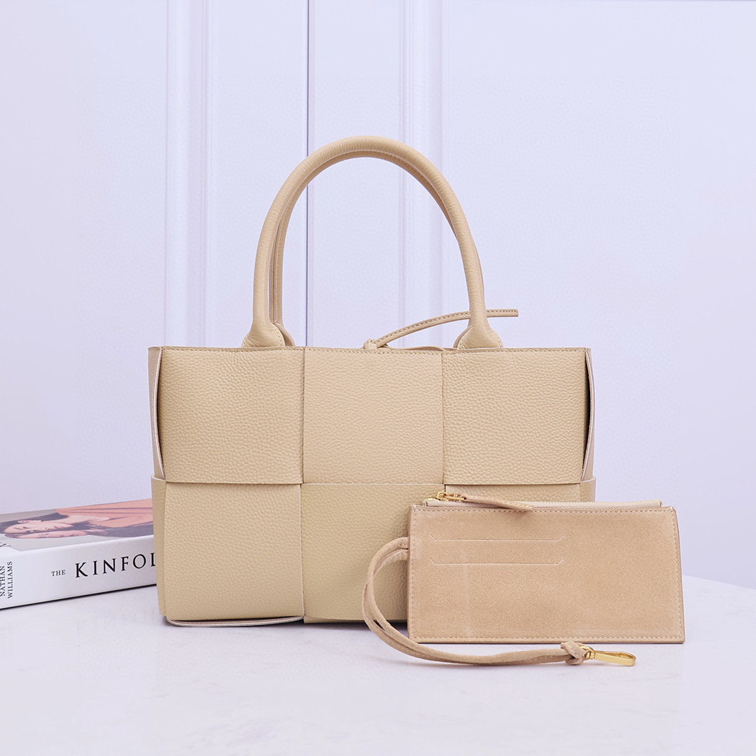 Bottega Veneta Small Arco Tote Bag  - PerfectKickZ