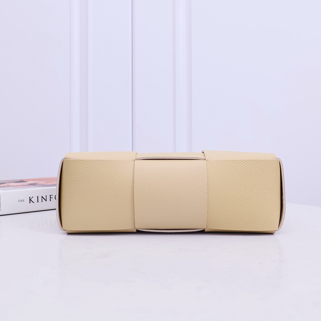 Bottega Veneta Small Arco Tote Bag  - PerfectKickZ