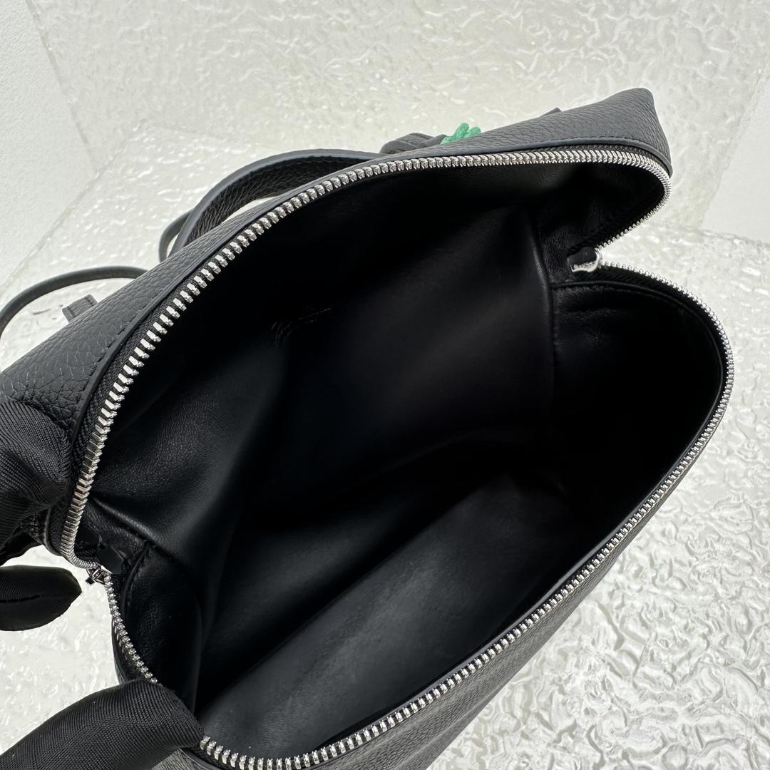 Loro Piana Extra Pocket Backpack L23.5   (23×8×22cm) - PerfectKickZ