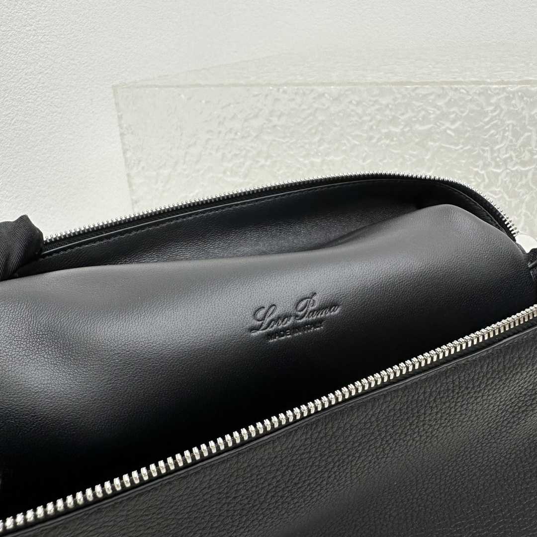 Loro Piana Extra Pocket Backpack L23.5   (23×8×22cm) - PerfectKickZ