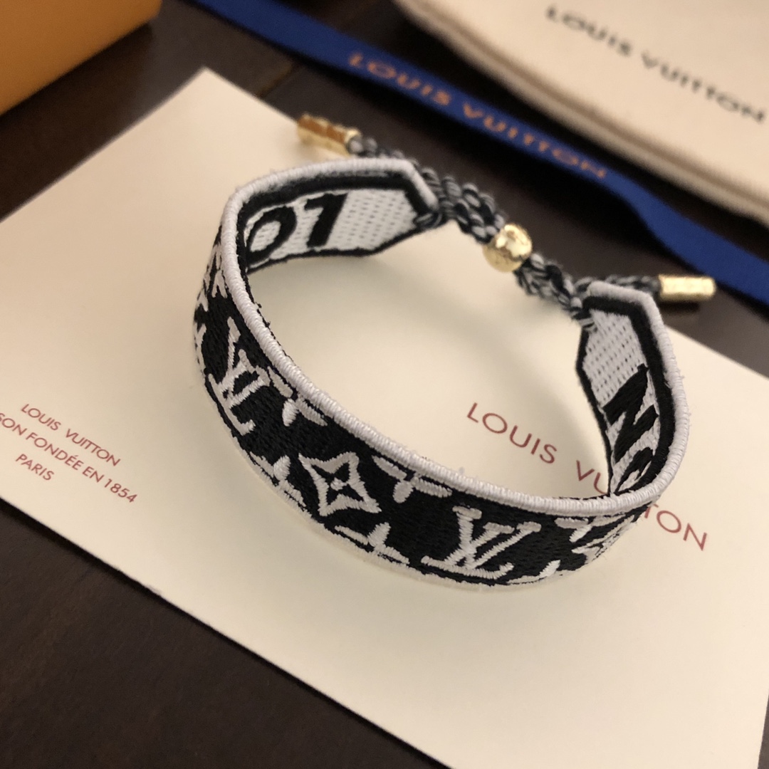 Louis Vuitton LV Buddy Bracelet    M1056Z - PerfectKickZ