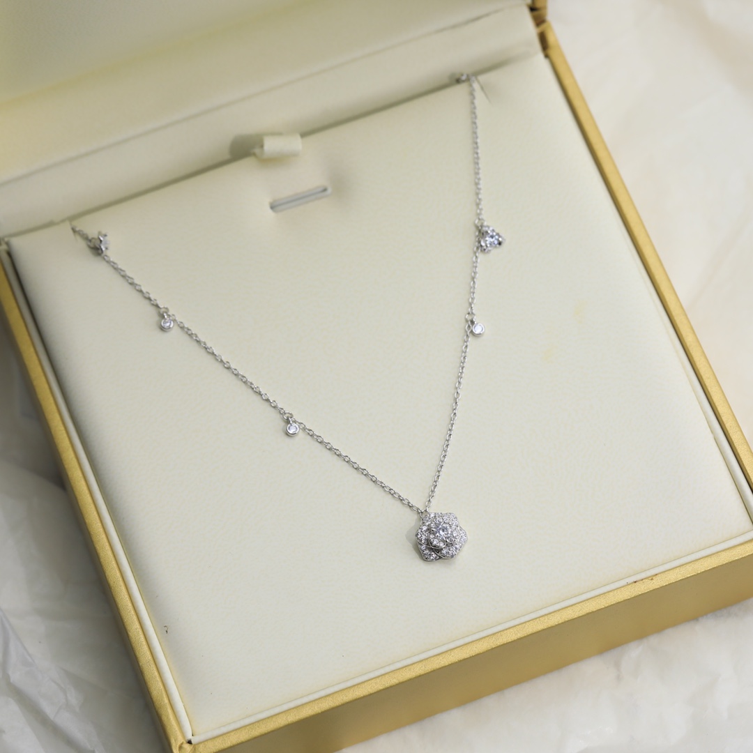 Piaget Rose Necklace - PerfectKickZ