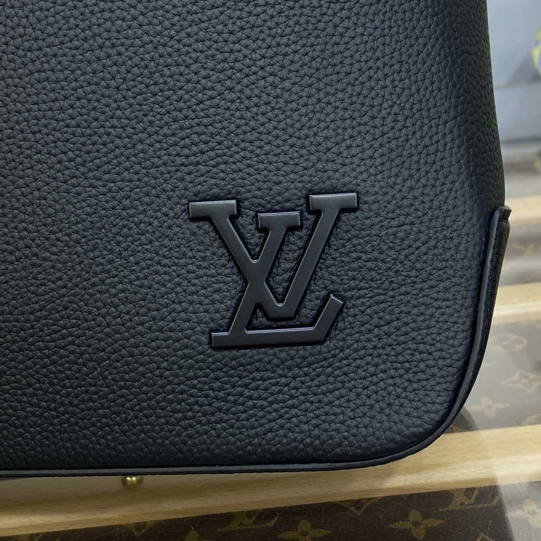 Louis Vuitton Fastline Tote LV Aerogram (38-32.5-13cm)   M22481 - PerfectKickZ