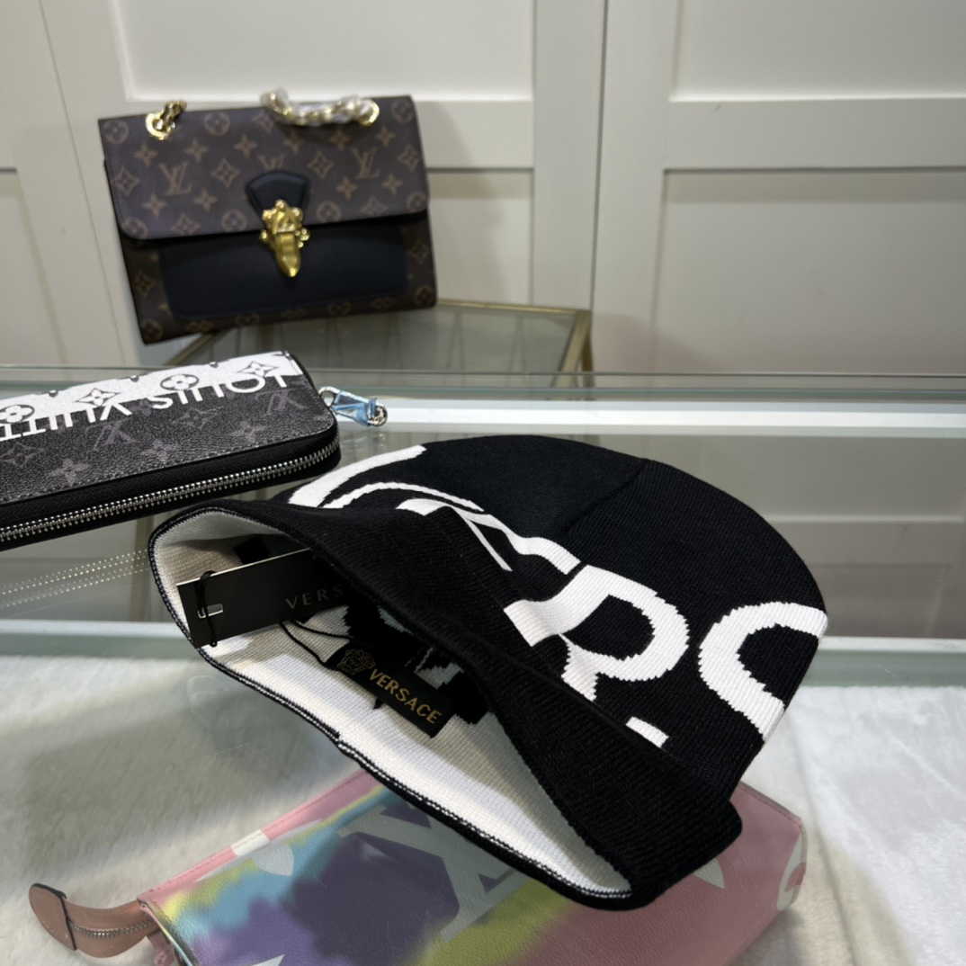 Versace Logo-intarsia Wool Beanie - PerfectKickZ