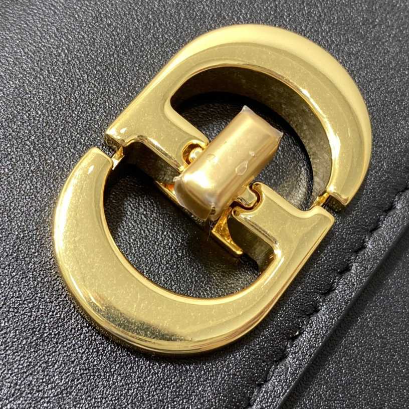 Dior Small 30 Montaigne Avenue Bag - PerfectKickZ