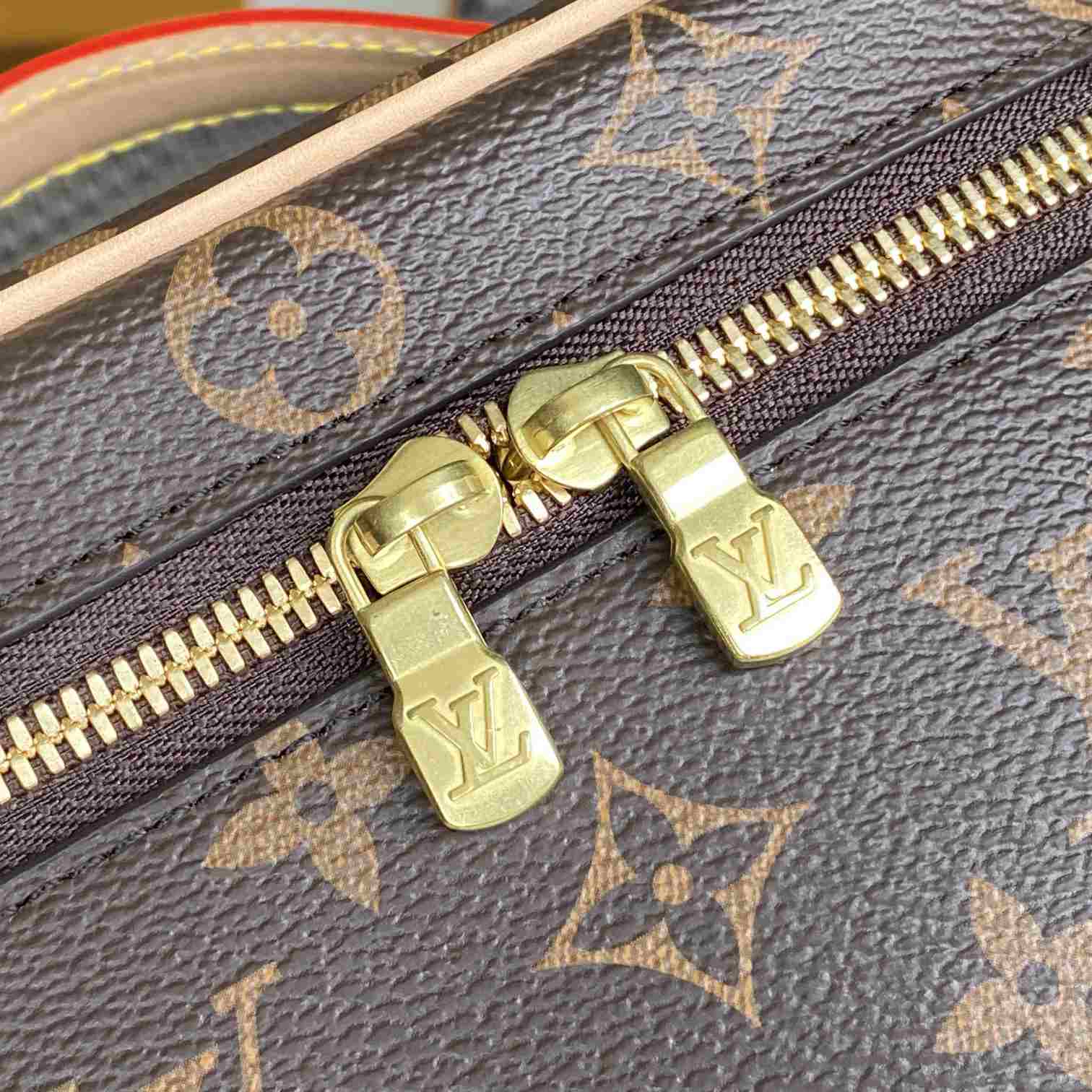 Louis Vuitton Nice Mini Toiletry Pouch  M44495 - PerfectKickZ