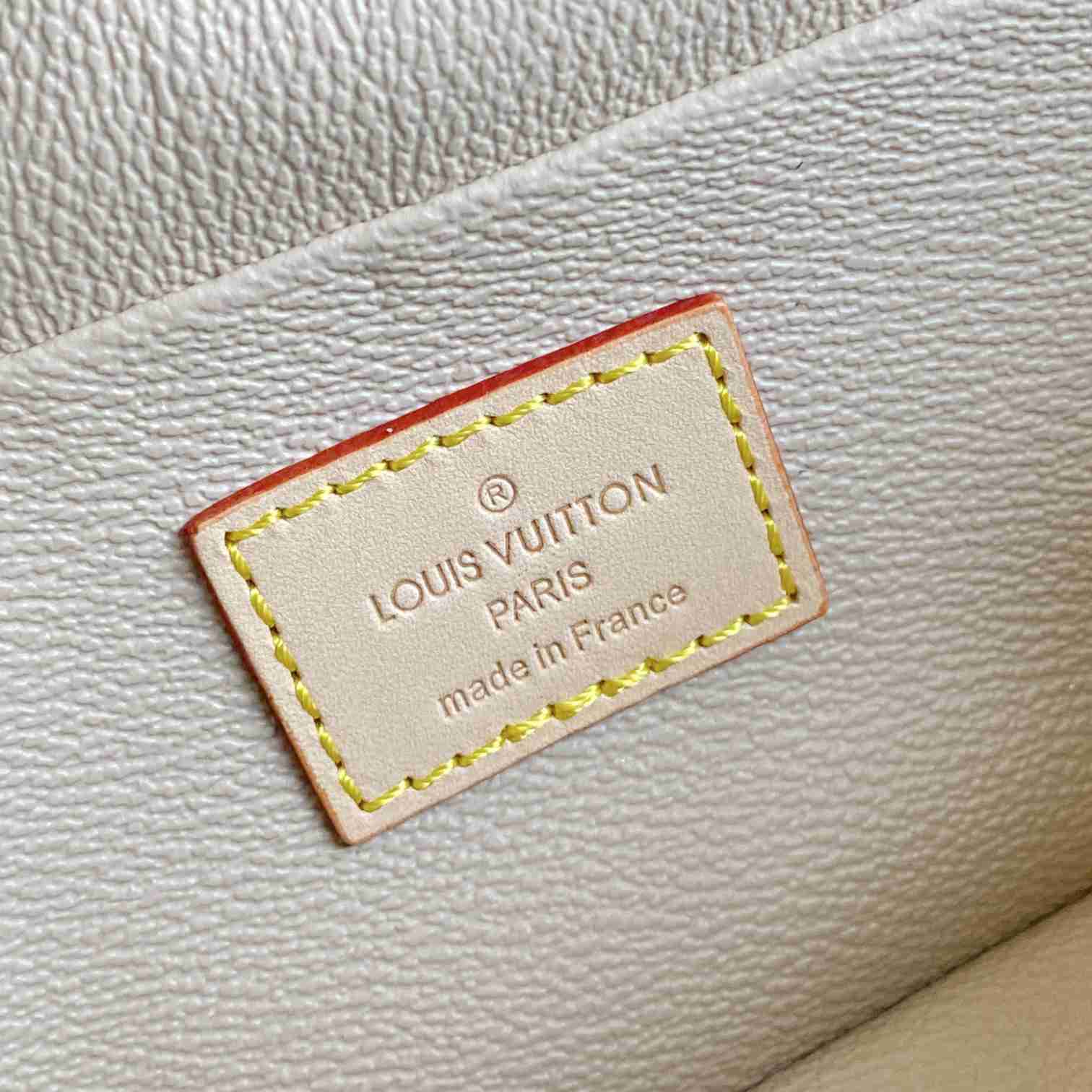 Louis Vuitton Nice Mini Toiletry Pouch  M44495 - PerfectKickZ