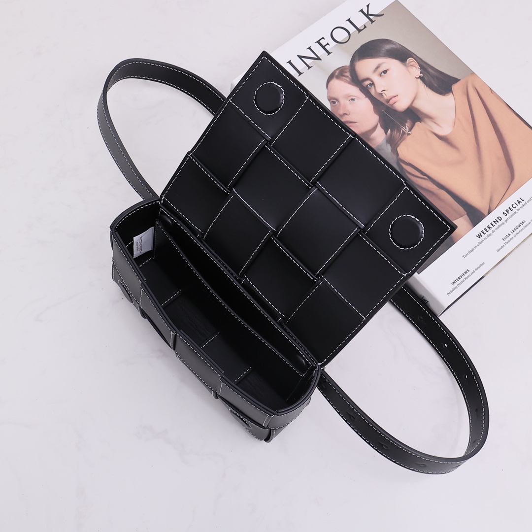 Bottega Veneta Cassette Belt Bag - PerfectKickZ