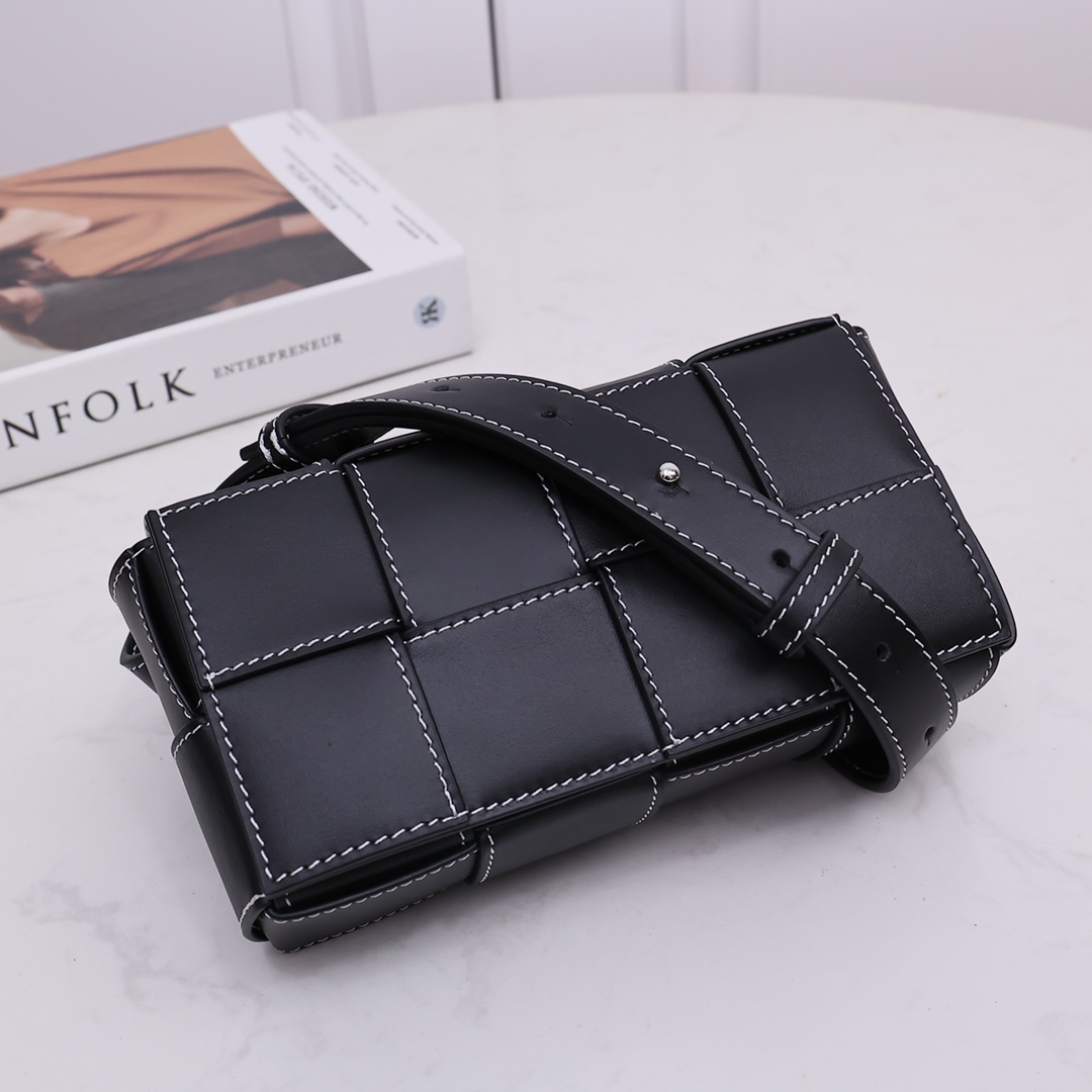 Bottega Veneta Cassette Belt Bag - PerfectKickZ