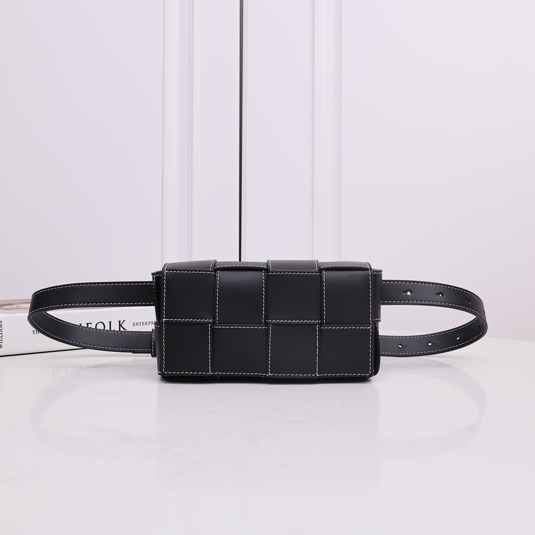 Bottega Veneta Cassette Belt Bag - PerfectKickZ