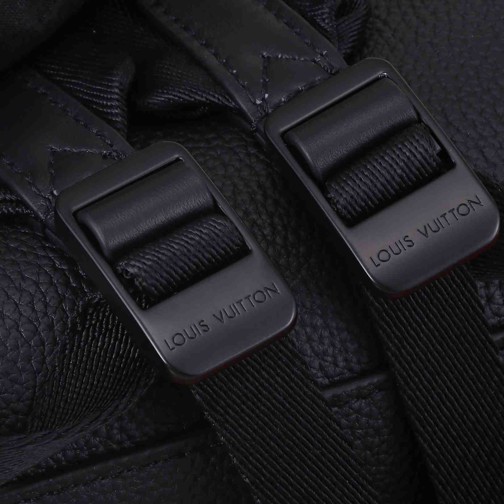 Louis Vuitton Fastline Backpack    M21367 - PerfectKickZ