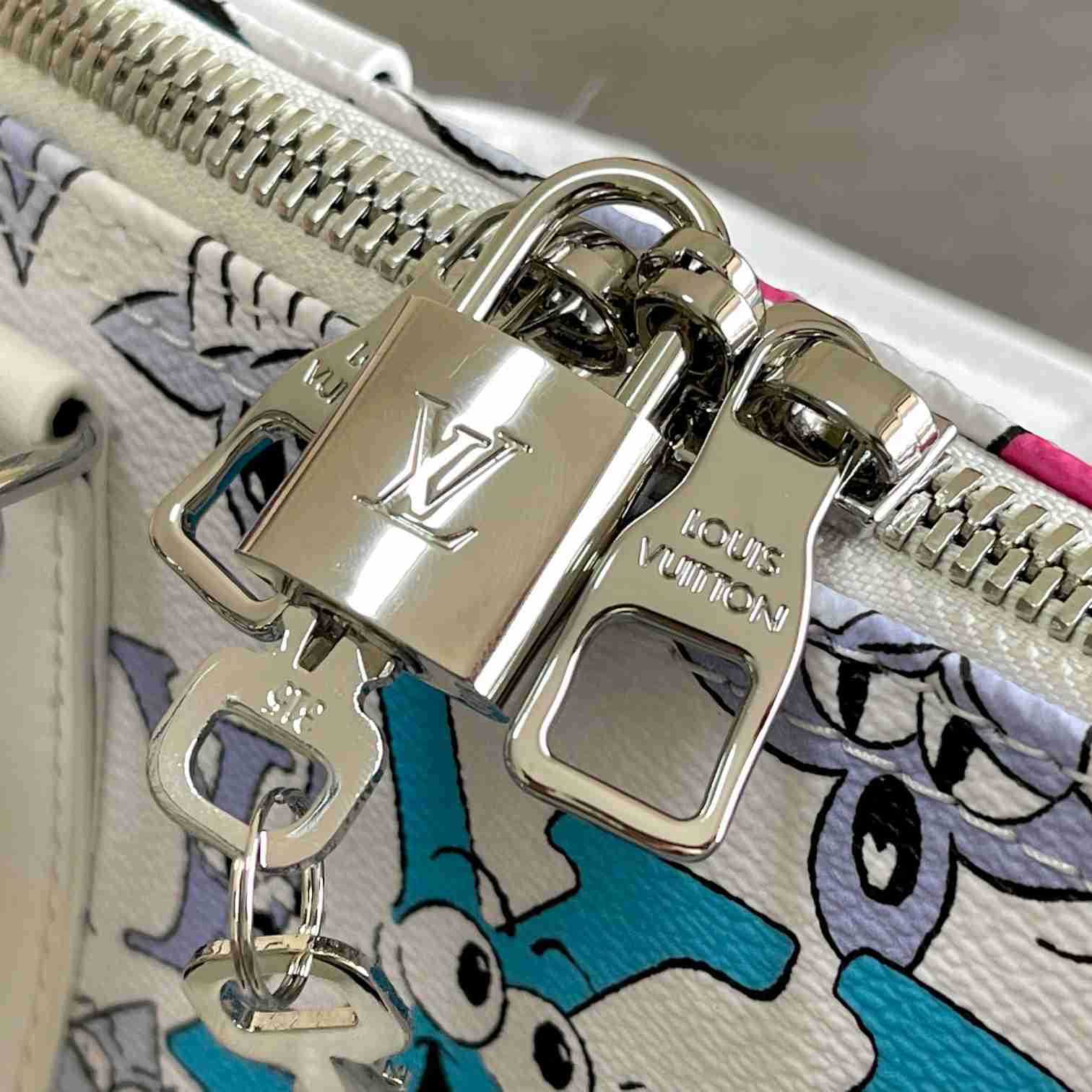 Louis Vuitton Keepall Bandoulière 50    M21863 - PerfectKickZ