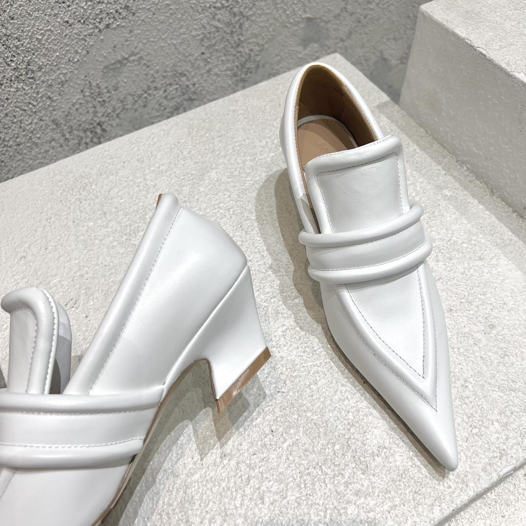 Bottega Veneta Spada Pump - PerfectKickZ