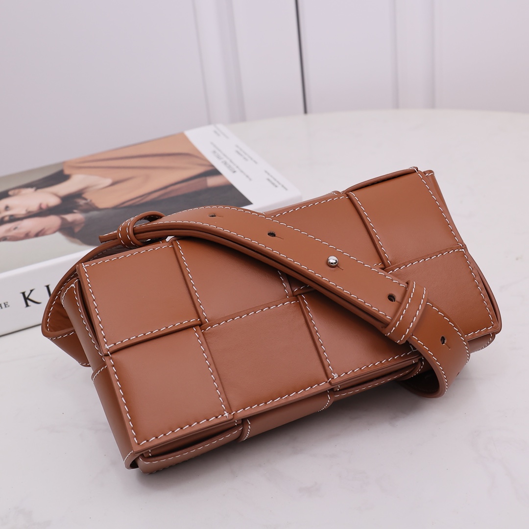 Bottega Veneta Cassette Belt Bag - PerfectKickZ
