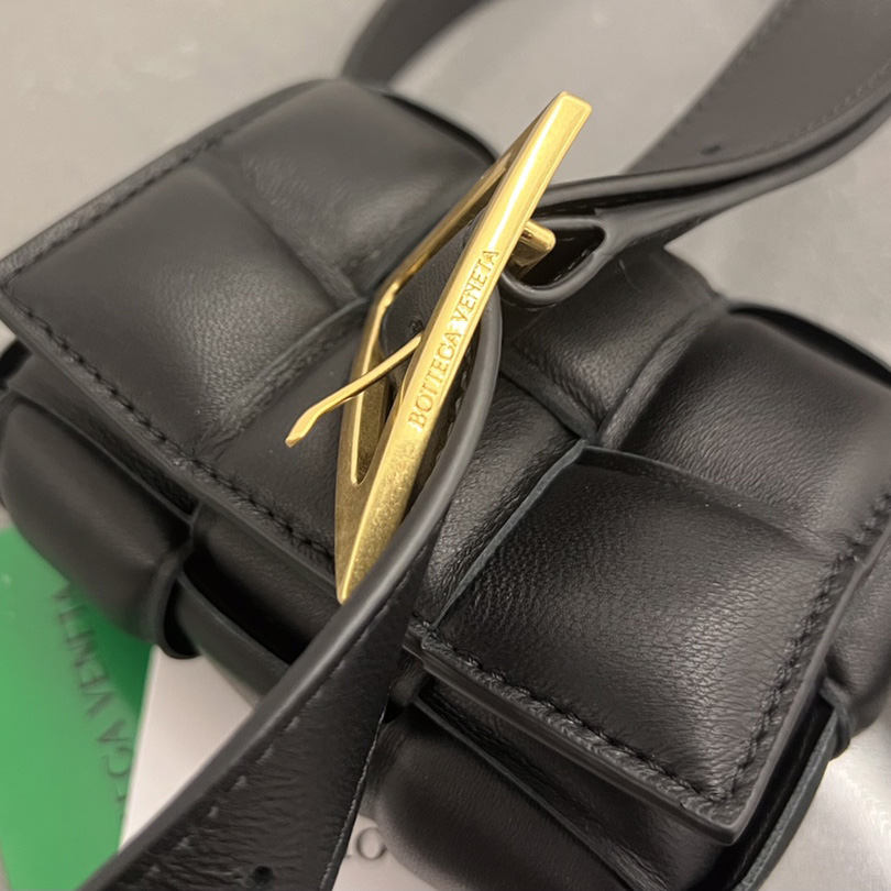 Bottega Veneta Padded Cassette Bag(12*8*4cm) - PerfectKickZ
