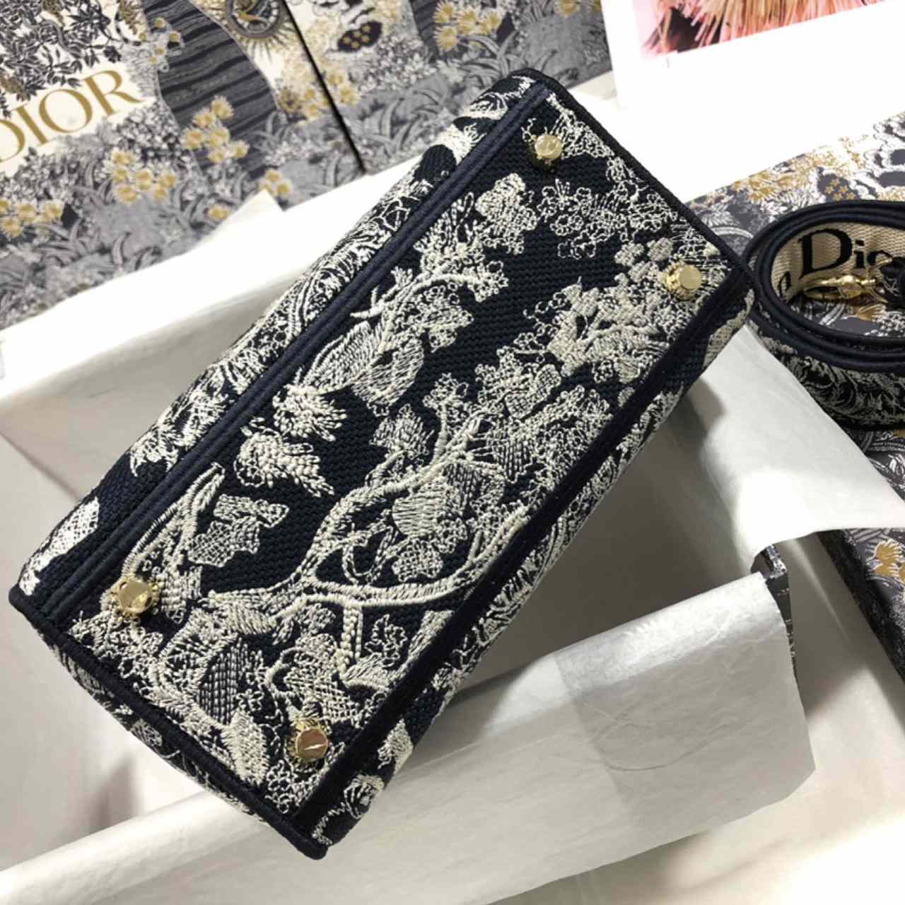 Dior Medium Lady D-lite Bag( 24--20-11cm) - PerfectKickZ