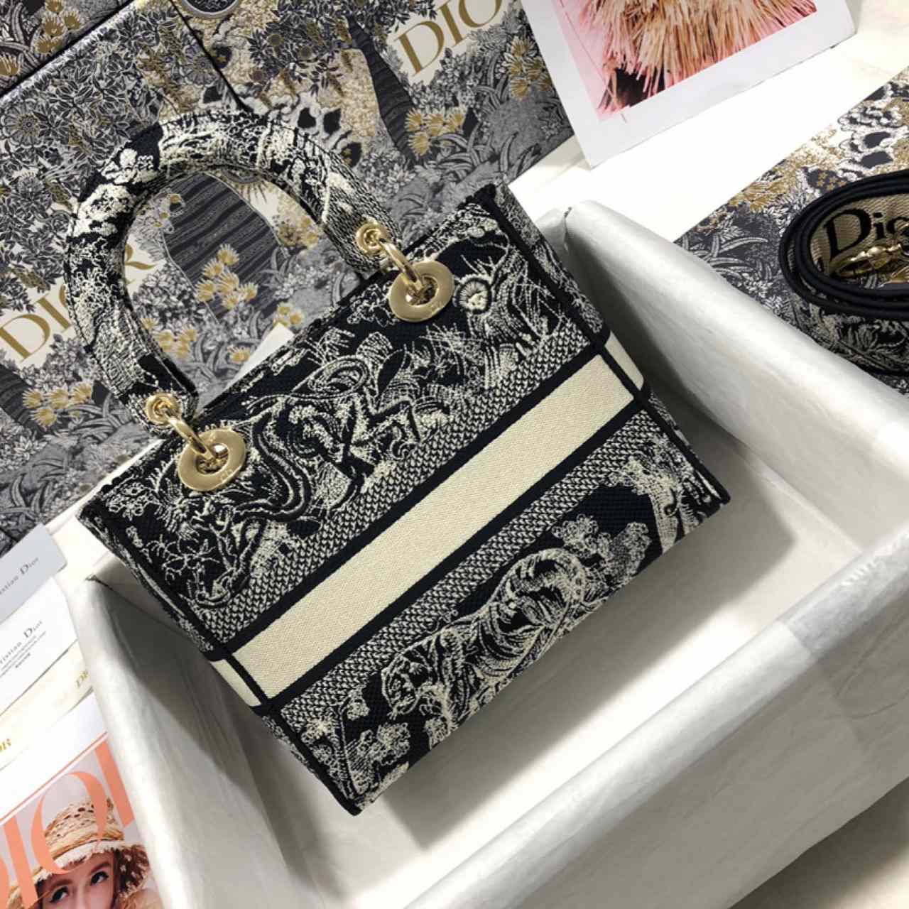 Dior Medium Lady D-lite Bag( 24--20-11cm) - PerfectKickZ