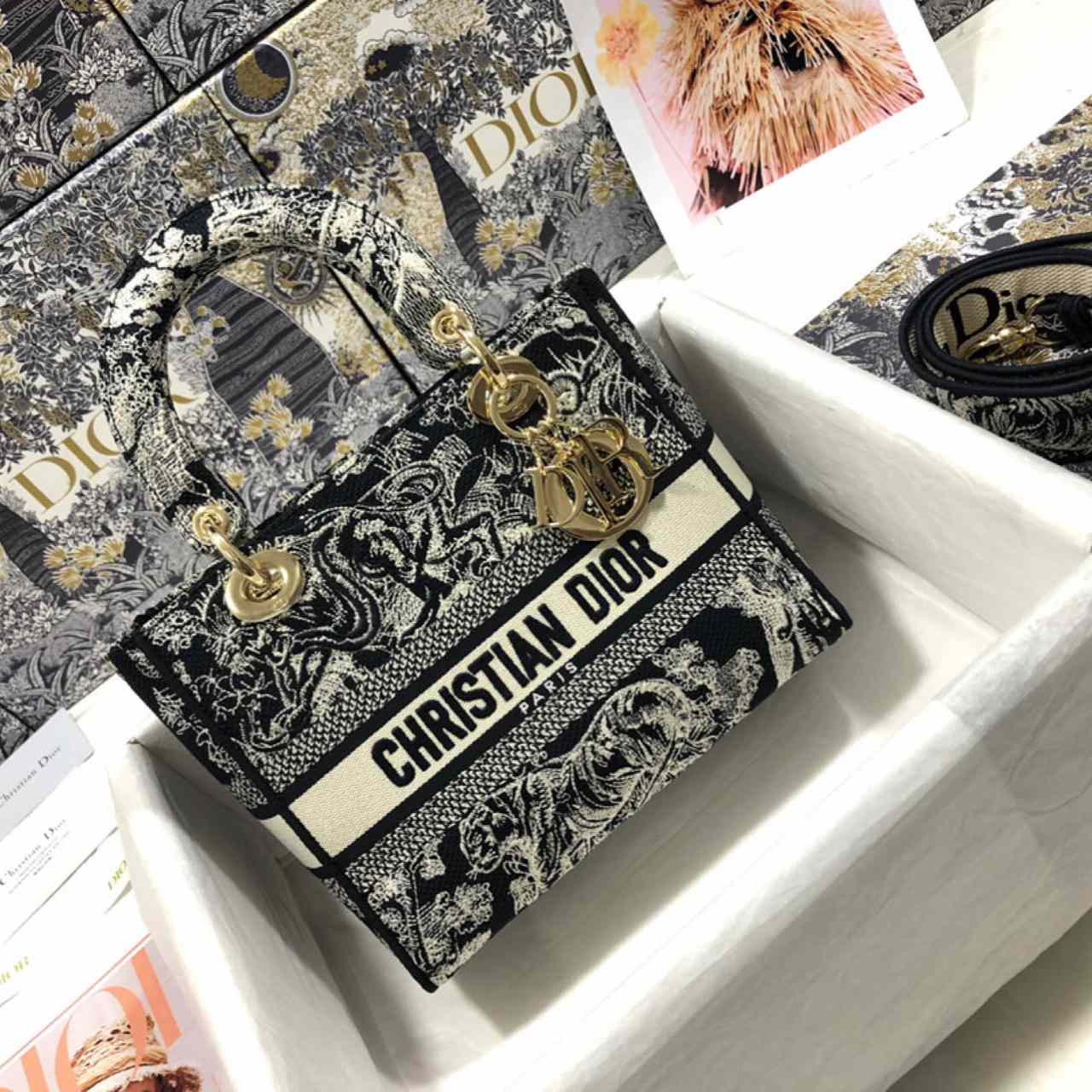 Dior Medium Lady D-lite Bag( 24--20-11cm) - PerfectKickZ
