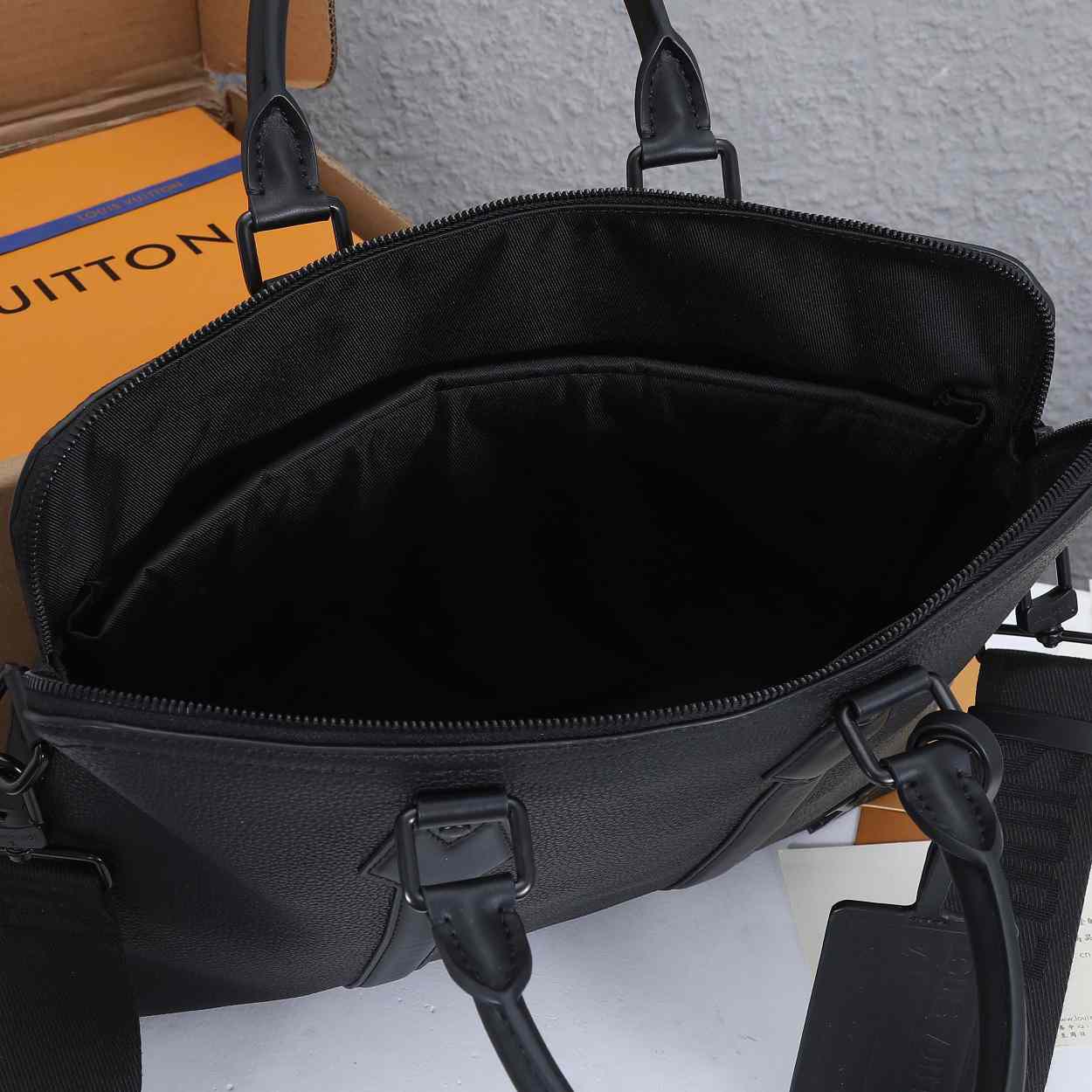Louis Vuitton Takeoff Briefcase     M59159 - PerfectKickZ