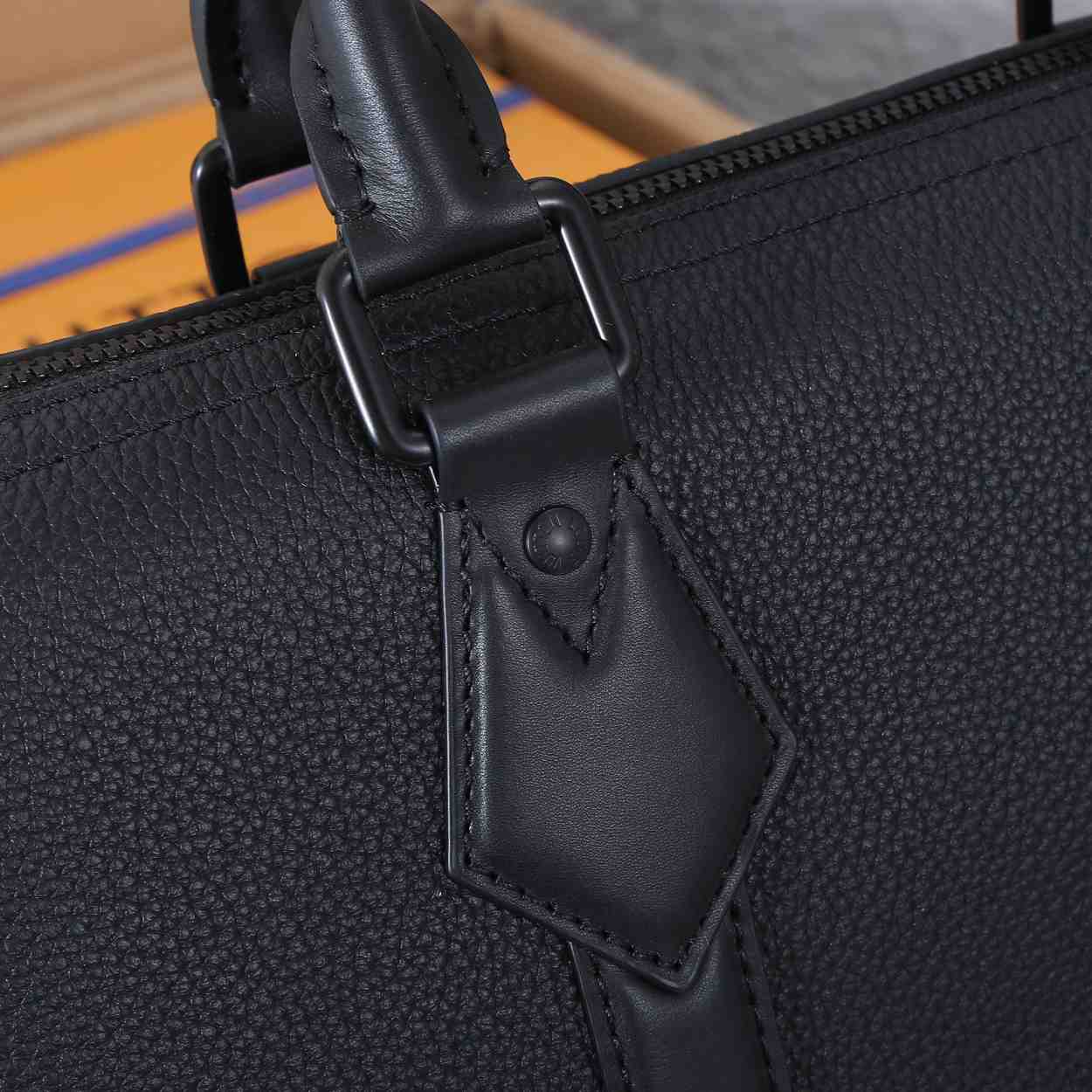 Louis Vuitton Takeoff Briefcase     M59159 - PerfectKickZ