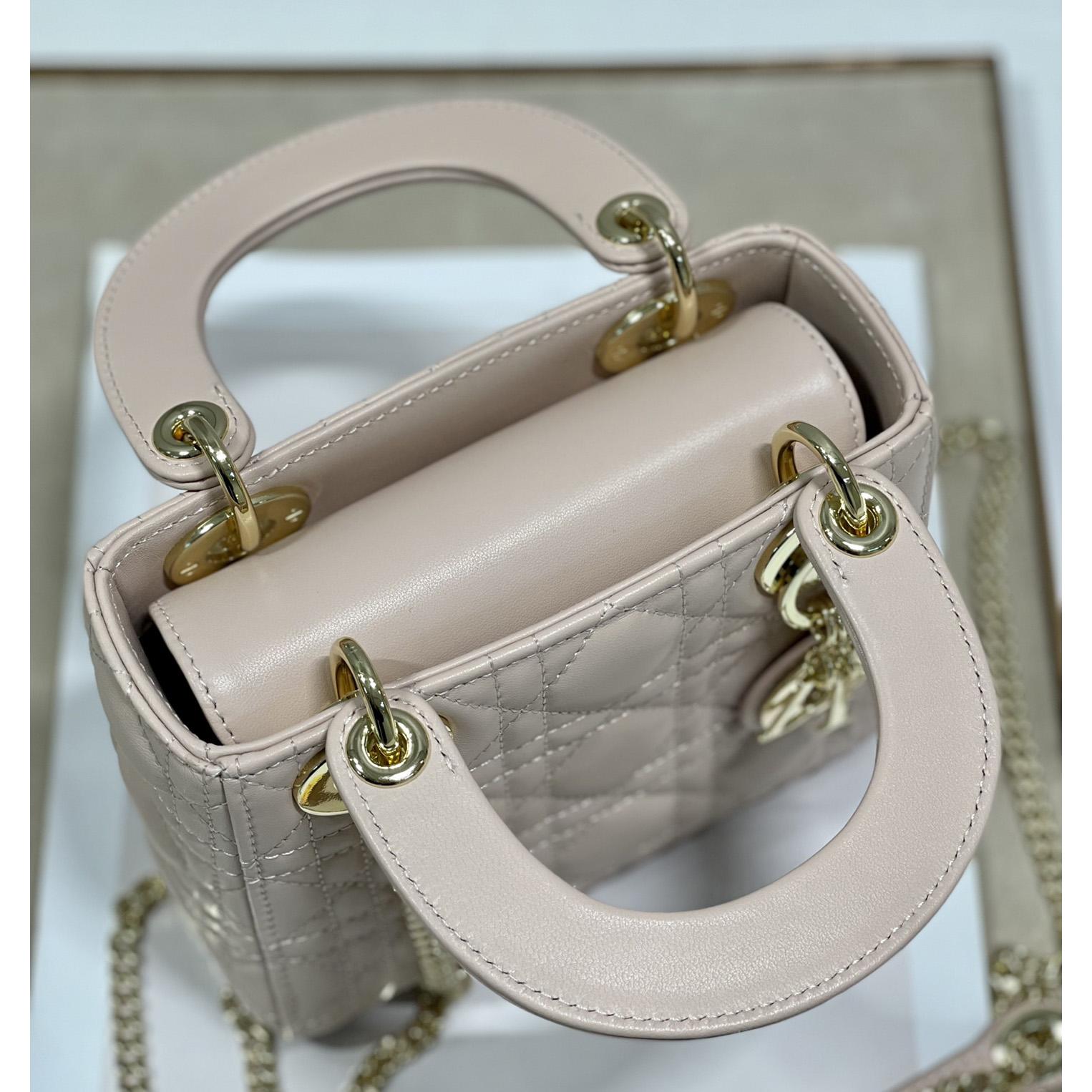 Dior Lady Dior Bag  (17 x 7.5x 14cm) - PerfectKickZ