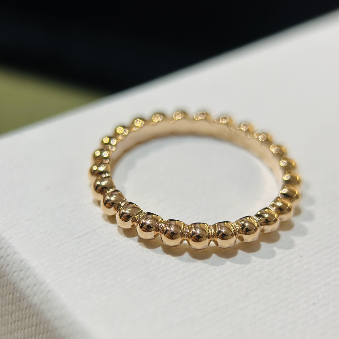 Van Cleef & Arpels Perlée Pearls Of Gold Ring - PerfectKickZ