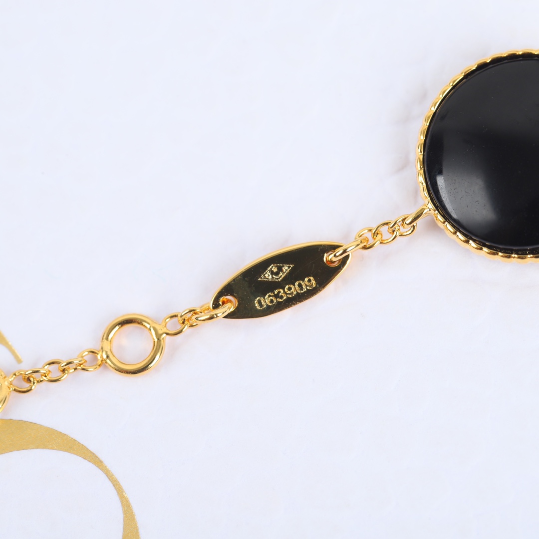 Dior Rose Des Vents And Rose Céleste Bracelet - PerfectKickZ