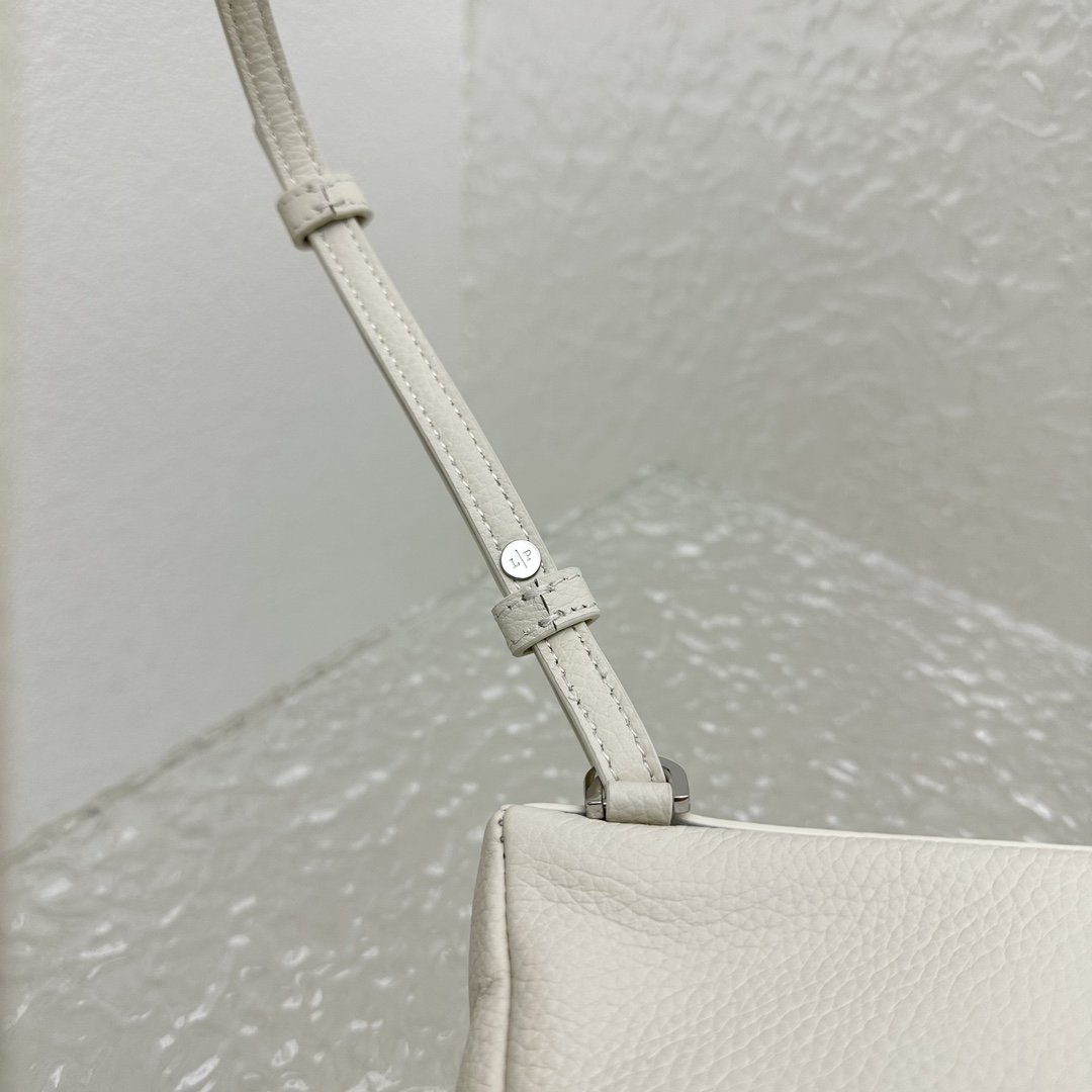 Loro Piana Extra Pocket Backpack L23.5   (23×8×22cm) - PerfectKickZ