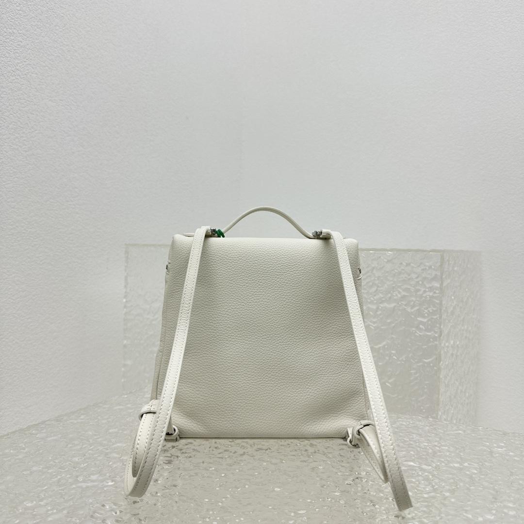 Loro Piana Extra Pocket Backpack L23.5   (23×8×22cm) - PerfectKickZ