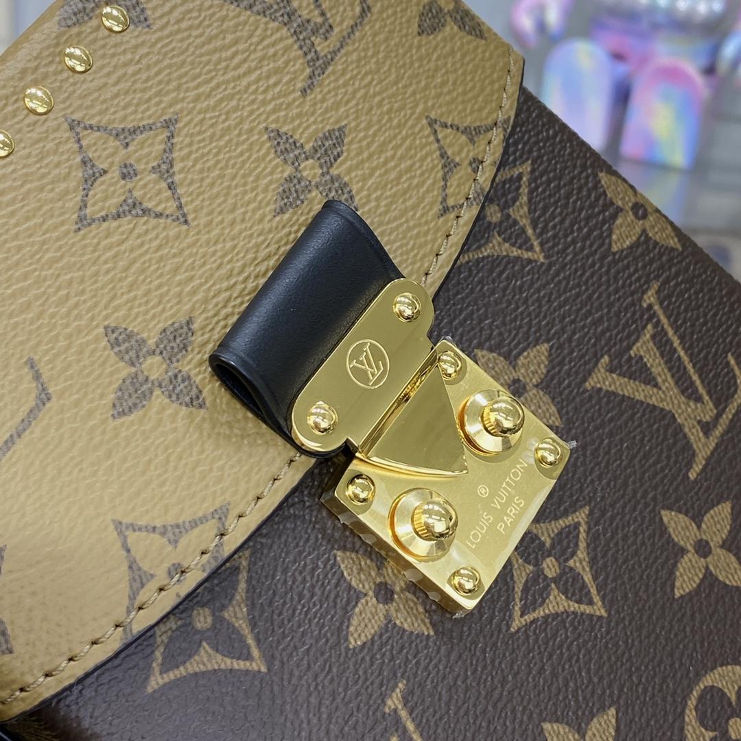 Louis Vuitton Camera Box (12.5 x 17.6 x 6cm)      M82465  - PerfectKickZ