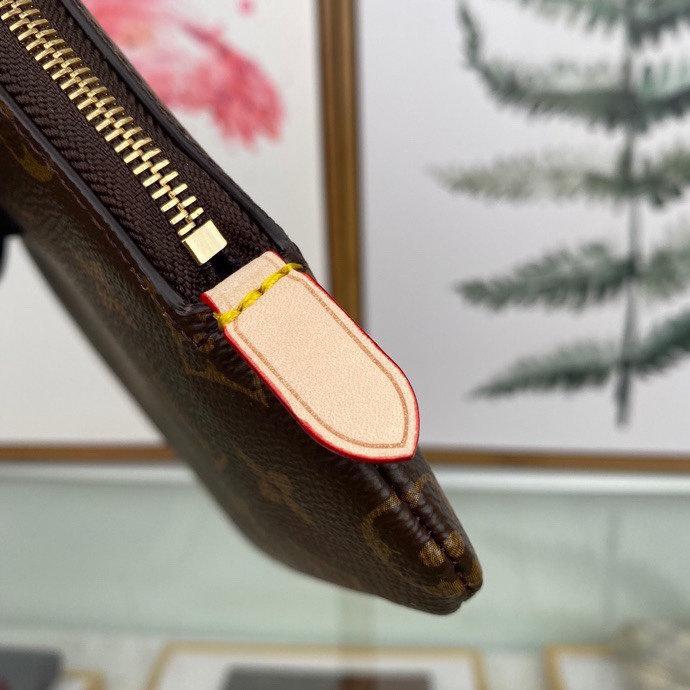 Louis Vuitton Monogram Pouch (24 x 1 x 17cm)M44191 - PerfectKickZ