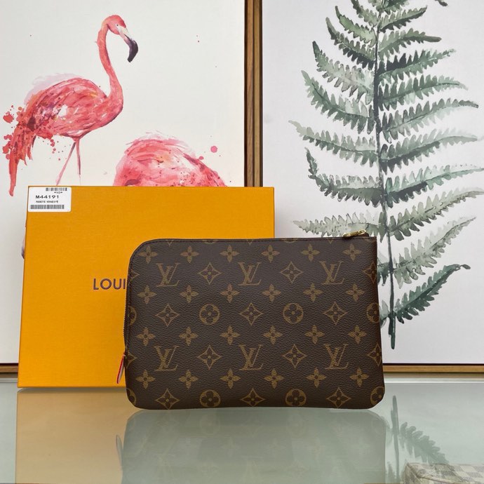 Louis Vuitton Monogram Pouch (24 x 1 x 17cm)M44191 - 