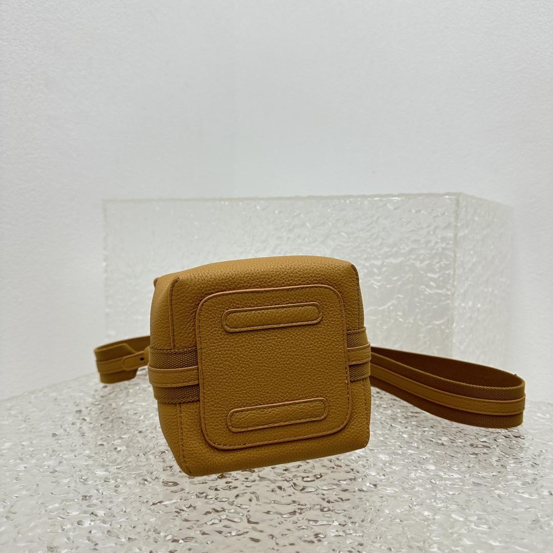 Loro Piana Micro Bale Bag  (14cm*14cm*18cm) - PerfectKickZ