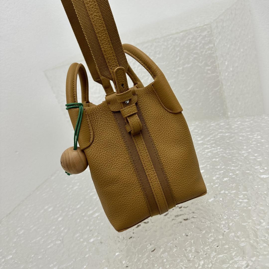 Loro Piana Micro Bale Bag  (14cm*14cm*18cm) - 