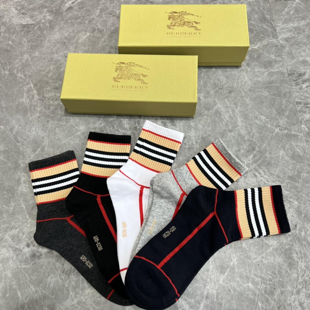 Burberry Socks/Box - PerfectKickZ