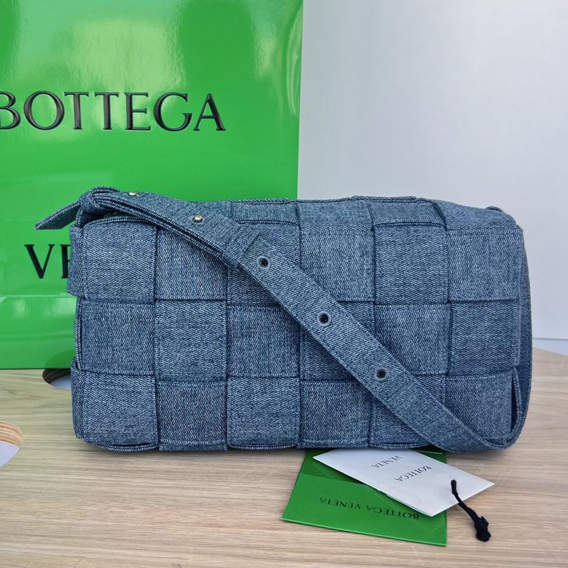 Bottega Veneta Brick Cassette Shoulder Bag (28x14x10cm) - PerfectKickZ