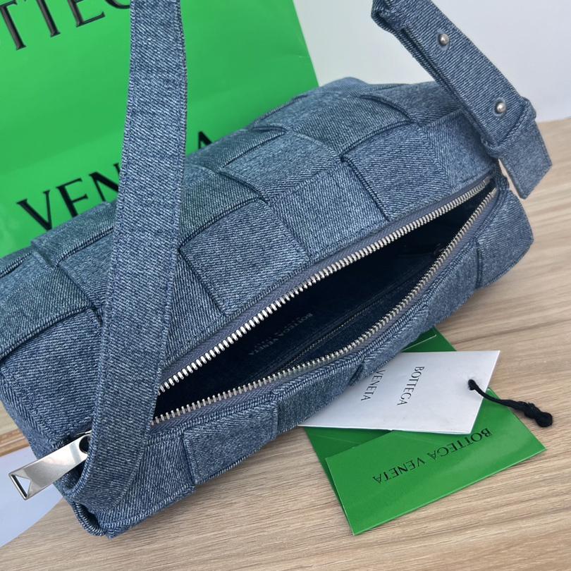 Bottega Veneta Brick Cassette Shoulder Bag (28x14x10cm) - PerfectKickZ