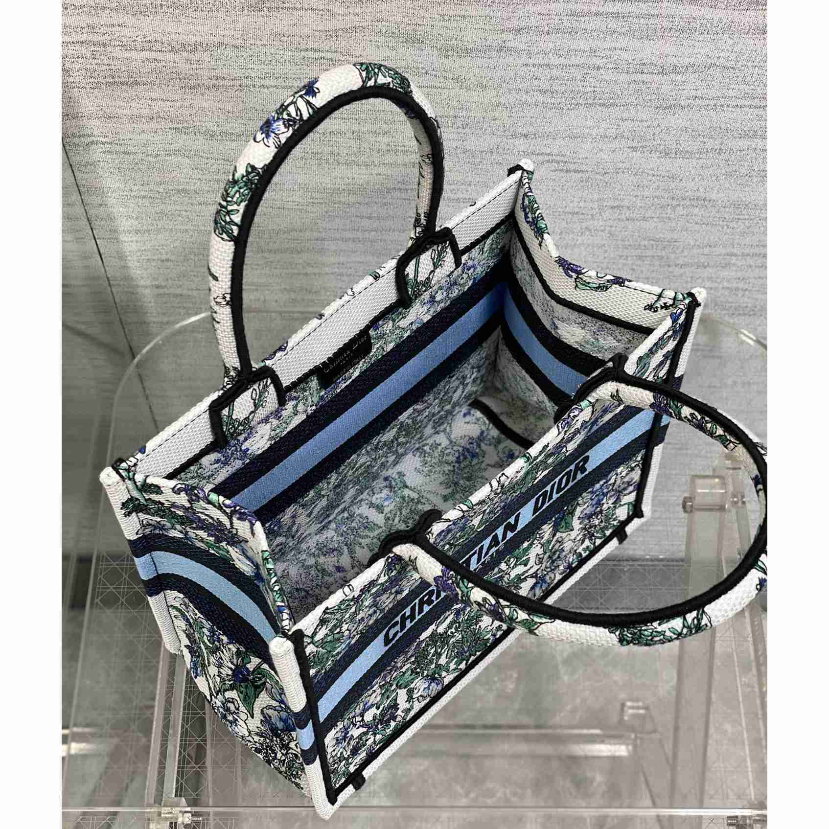 Dior Small Dior Book Tote - PerfectKickZ