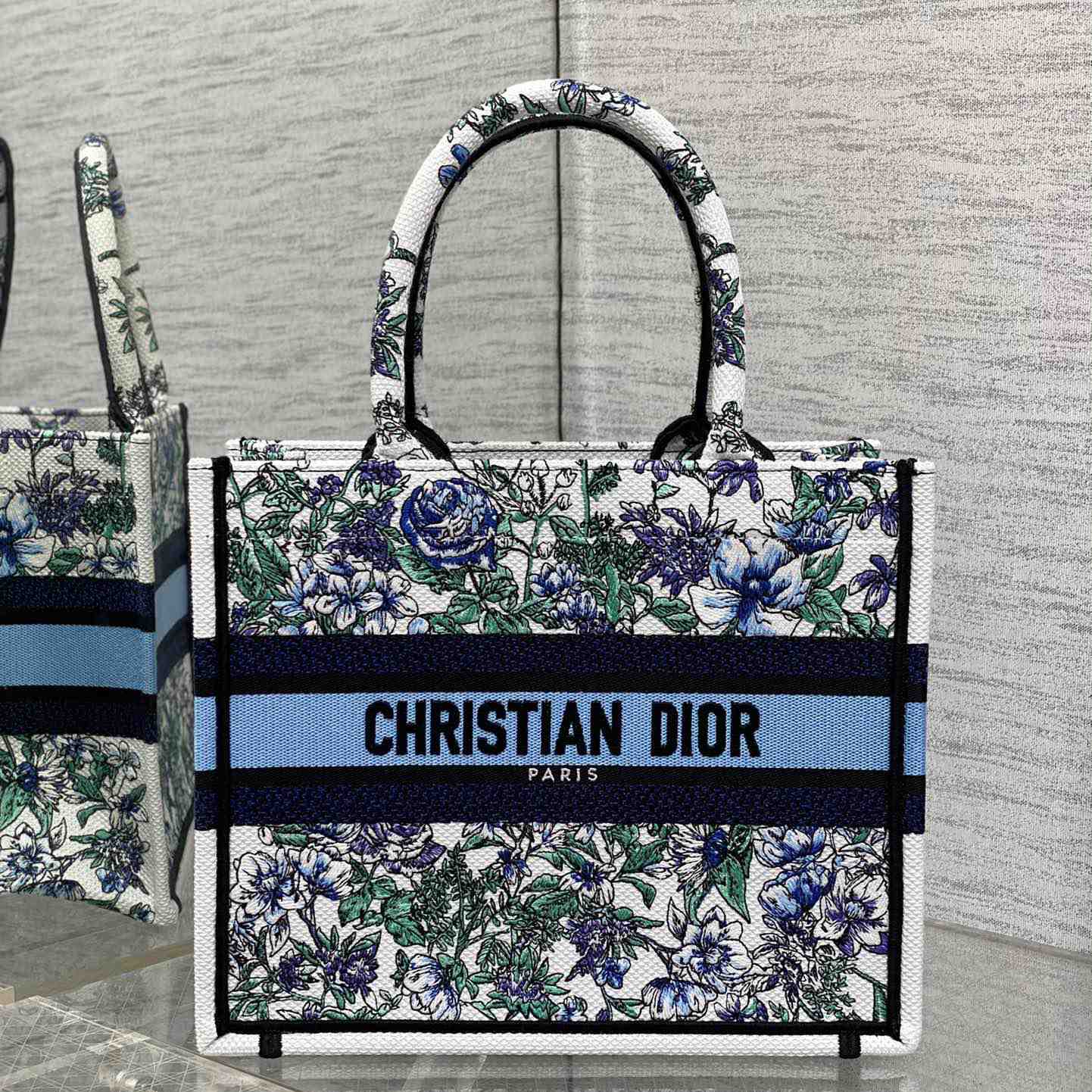 Dior Small Dior Book Tote - PerfectKickZ