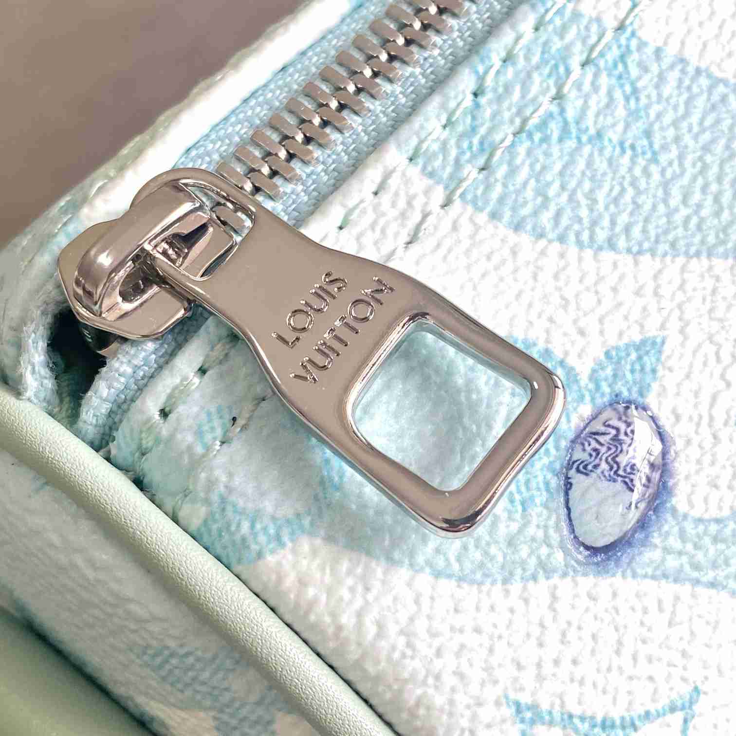 Louis Vuitton Keepall Bandoulière 25    M22527 - PerfectKickZ