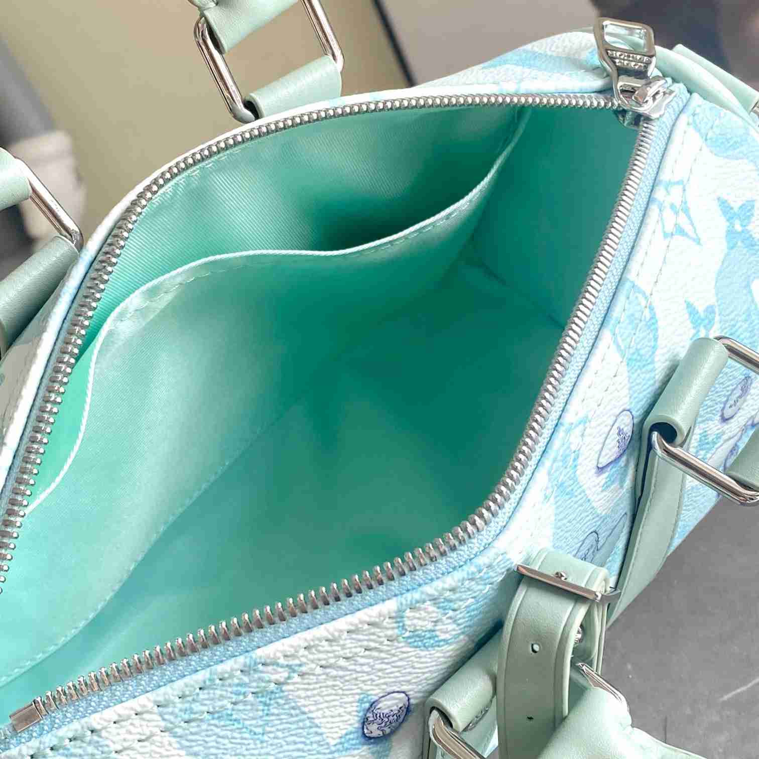 Louis Vuitton Keepall Bandoulière 25    M22527 - PerfectKickZ