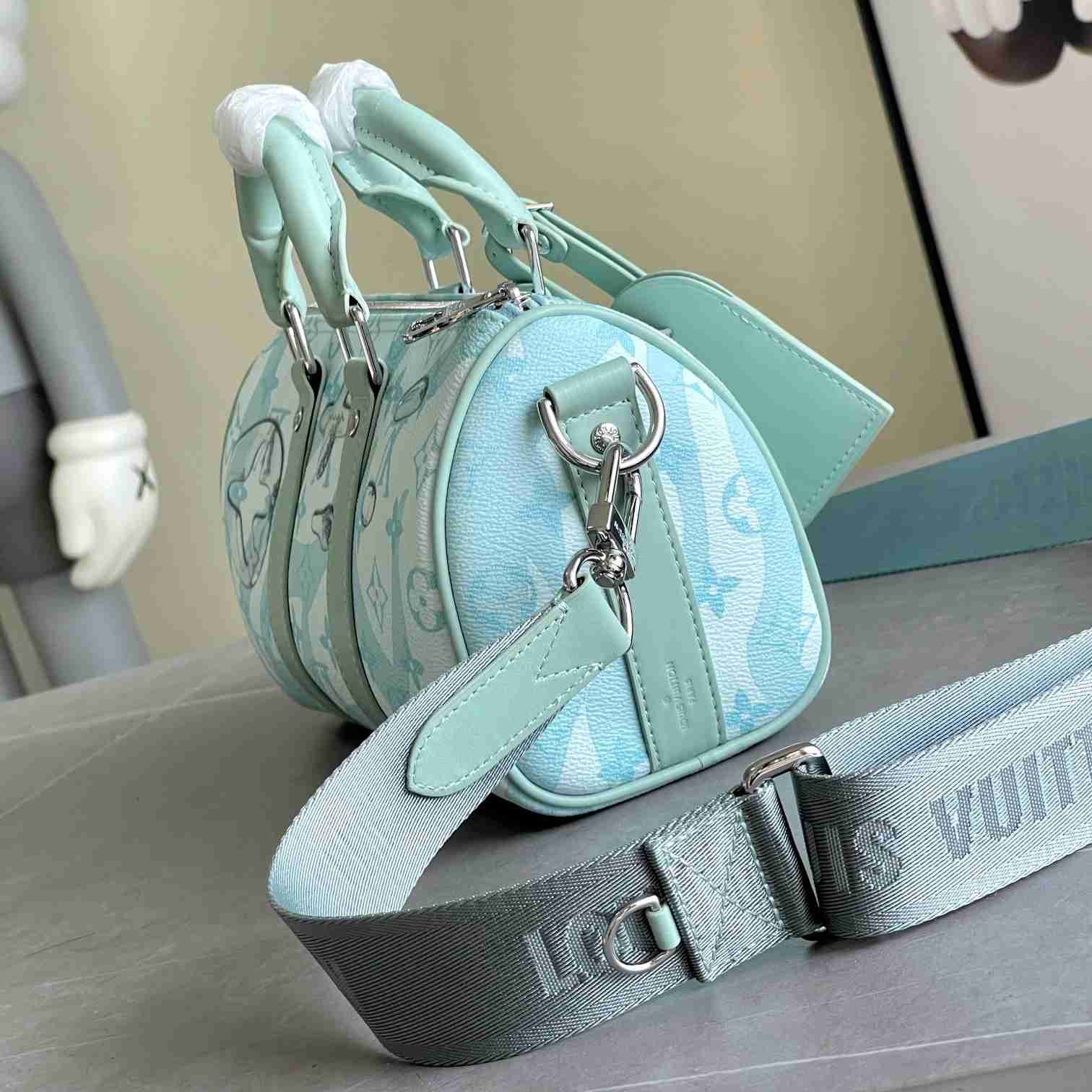 Louis Vuitton Keepall Bandoulière 25    M22527 - PerfectKickZ