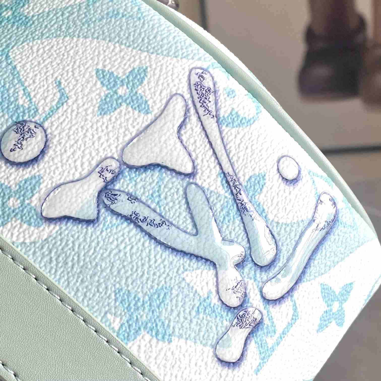 Louis Vuitton Keepall Bandoulière 25    M22527 - PerfectKickZ