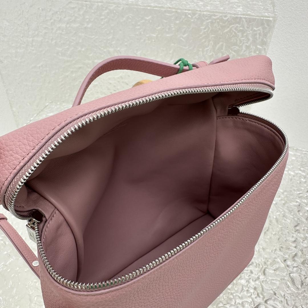 Loro Piana Extra Pocket Backpack L23.5   (23×8×22cm) - 