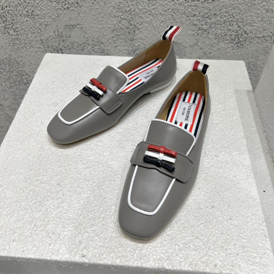 Thom Browne Bow-detail Flat Loafers - PerfectKickZ