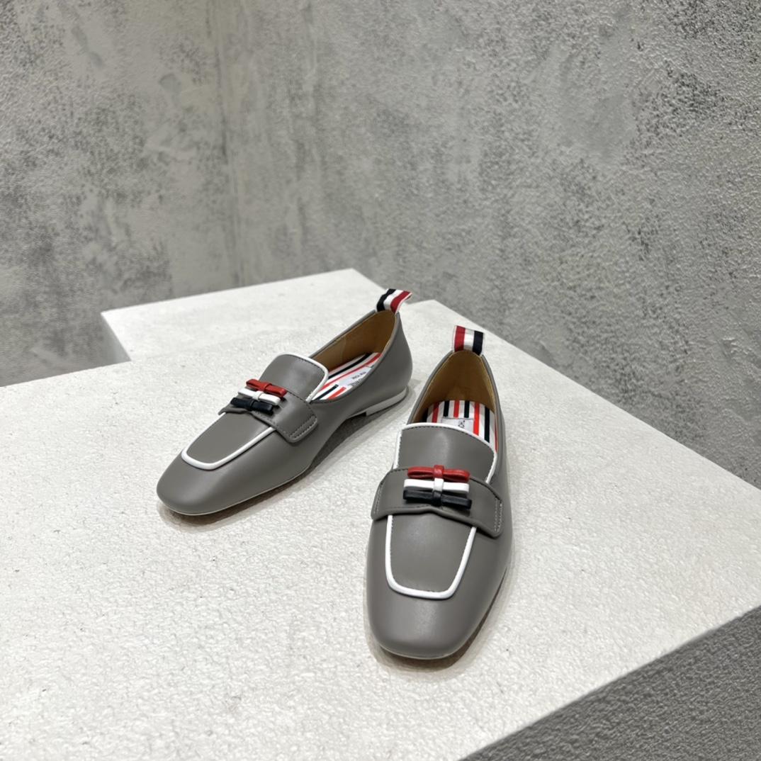 Thom Browne Bow-detail Flat Loafers - PerfectKickZ