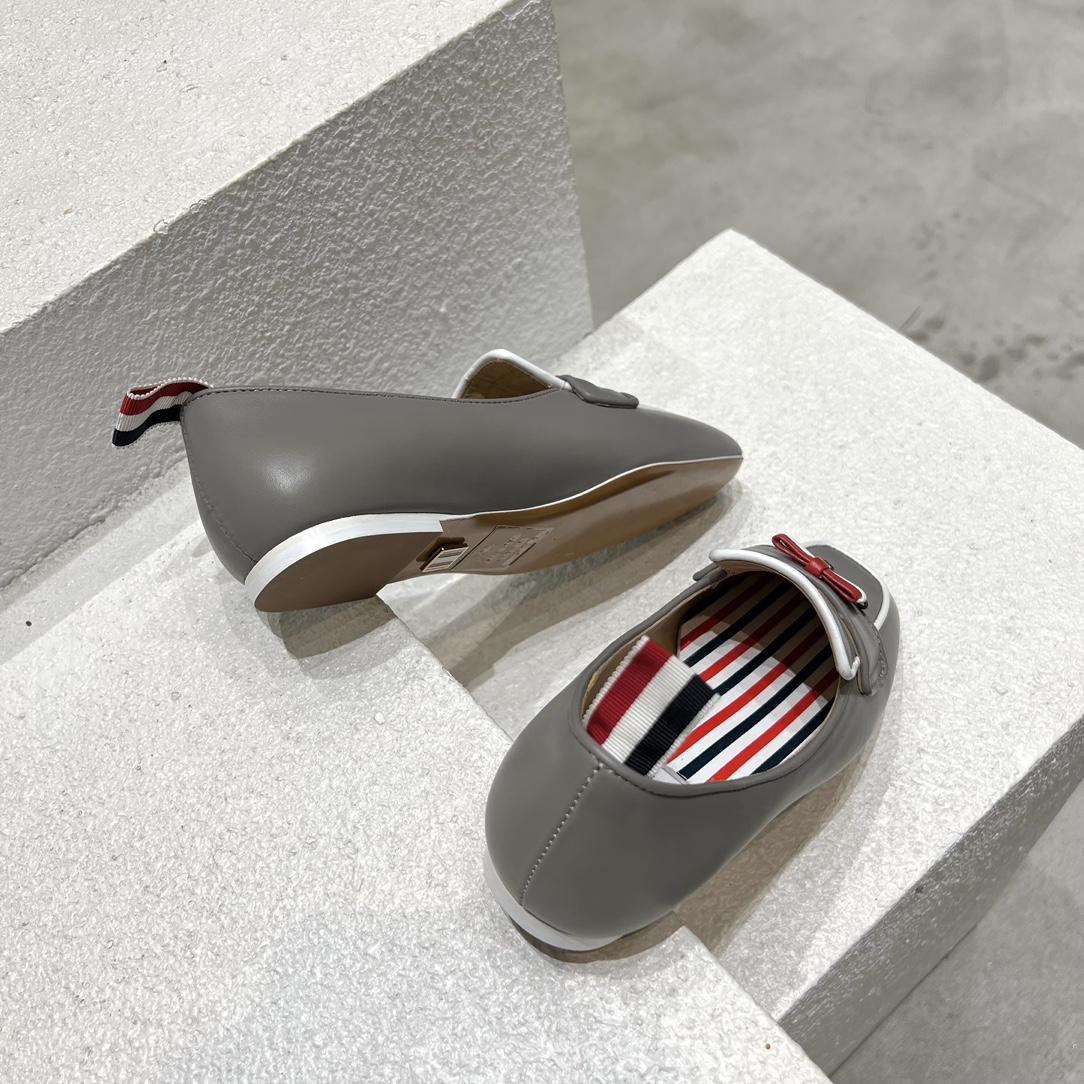 Thom Browne Bow-detail Flat Loafers - PerfectKickZ