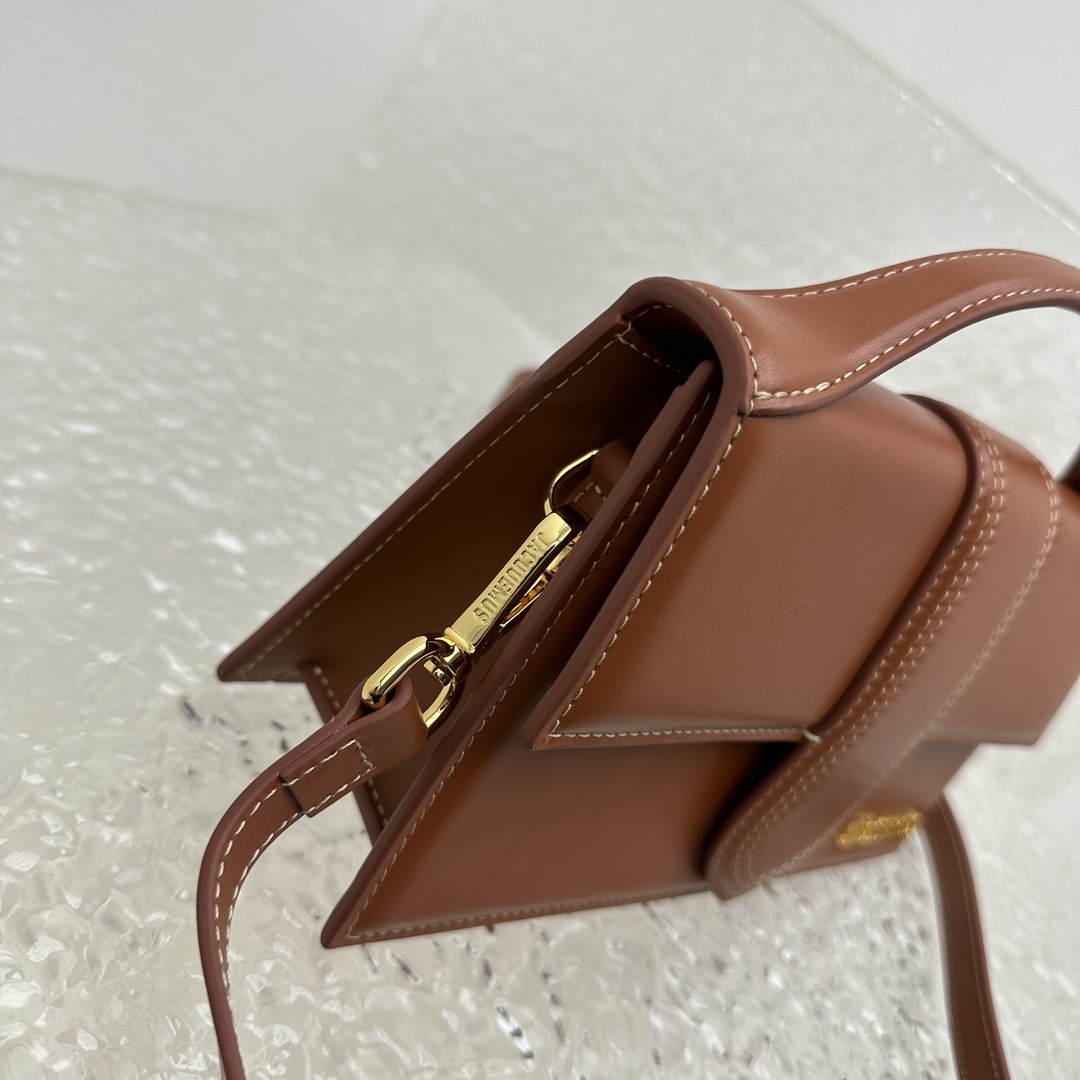 Jacquemus Le Grand Bambino - Light Brown - PerfectKickZ