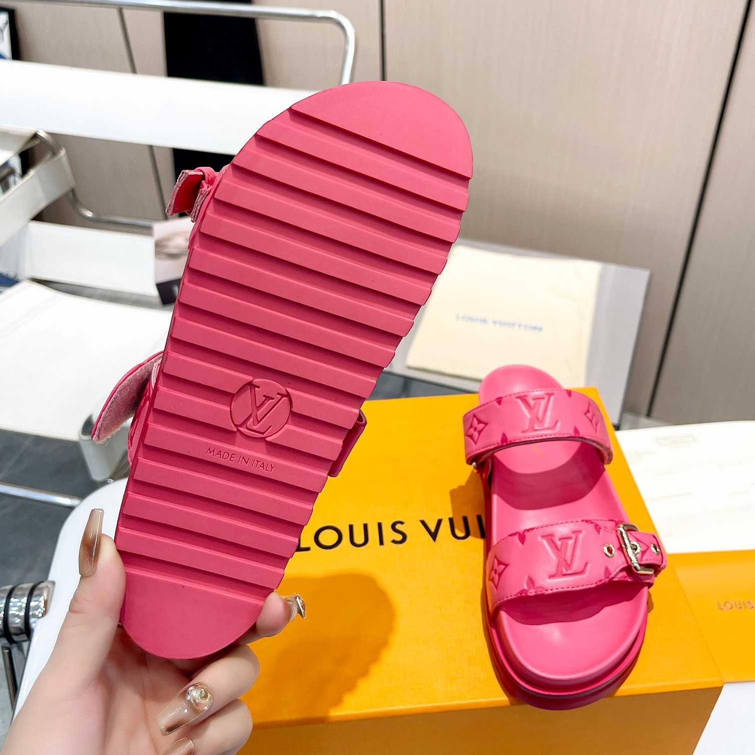 Louis Vuitton Bom Dia Flat Comfort Mule   1AB38P - PerfectKickZ