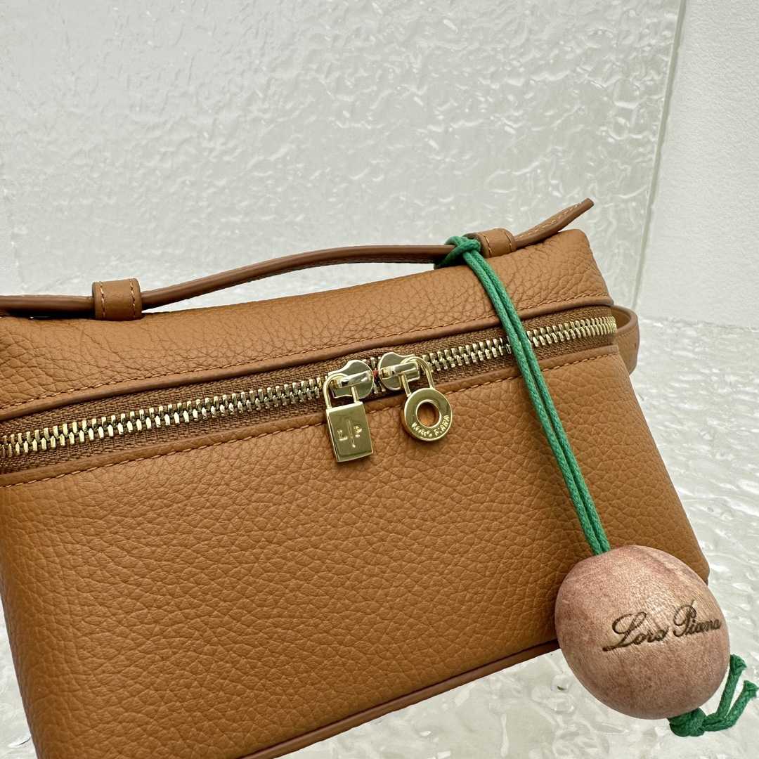 Loro Piana Extra pocket L16 Belt Bag  (16×6×10cm) - PerfectKickZ